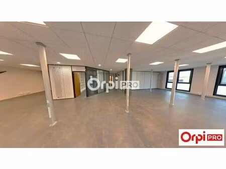 vente commerce lille 59800 233m²