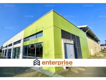 vente commerce 1 624 m²