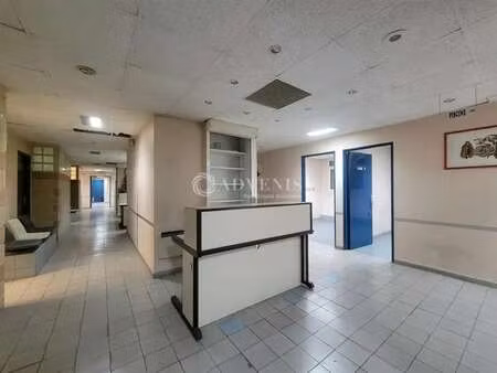 vente commerce 724 m²