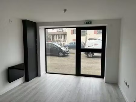 vente commerce 17 m²