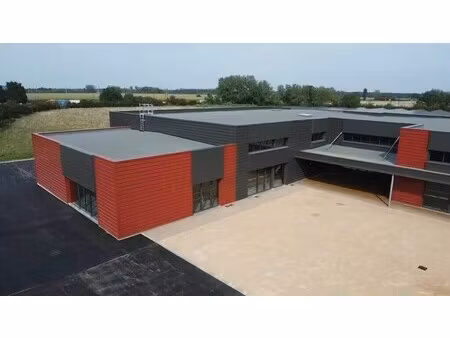 vente commerce 168 m² à 1 341 m²