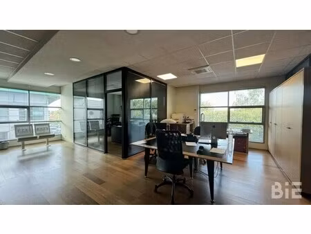 location bureaux 94 m² à 340 m²
