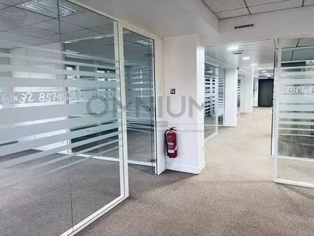 location bureaux 243 m²