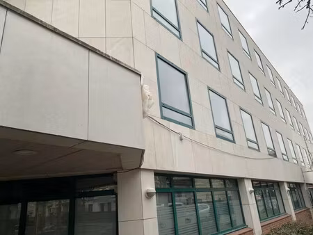 location bureaux 555 m²