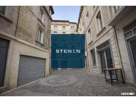 location commerce avignon 84000 200m² à 596m²