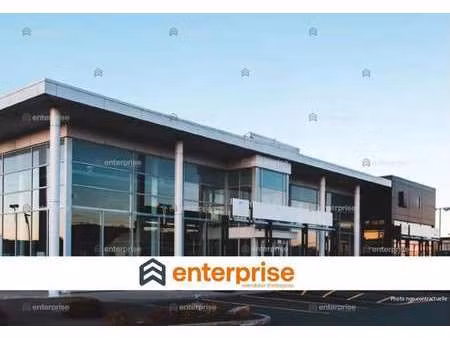 location commerce 1 350 m²