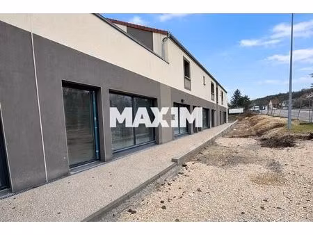 location commerce 91 m²