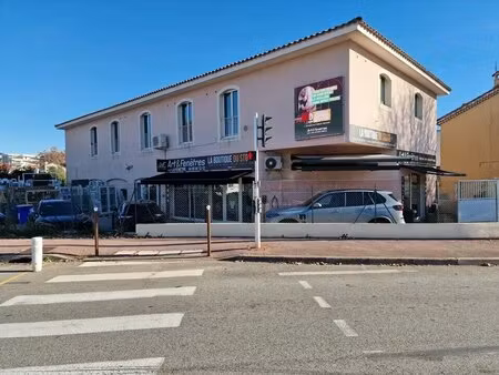 vente commerce le cannet 06110 876m²