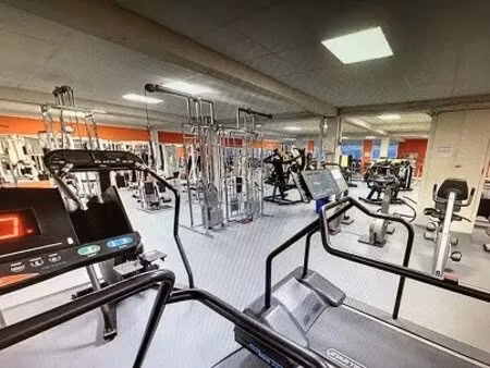 vente commerce 966 m²