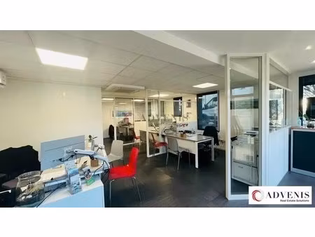 vente commerce 63 m²