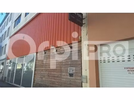 vente commerce 632 m²