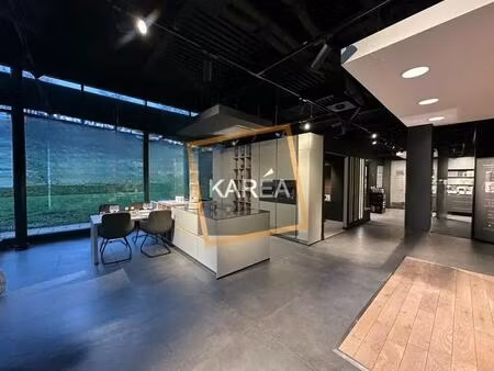location commerce serris 77700 306m²