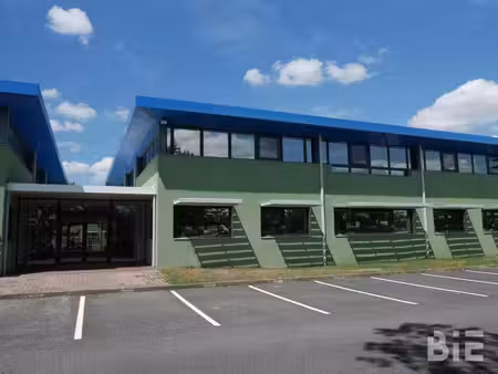 location bureaux 75m² à 1559m²