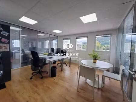 location bureaux 200 m² à 260 m²