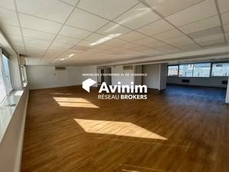 location bureaux 200 m²