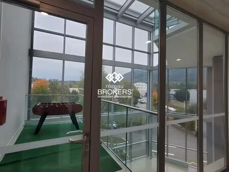 location bureaux 273 m²