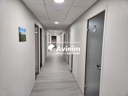 location bureaux 195 m²