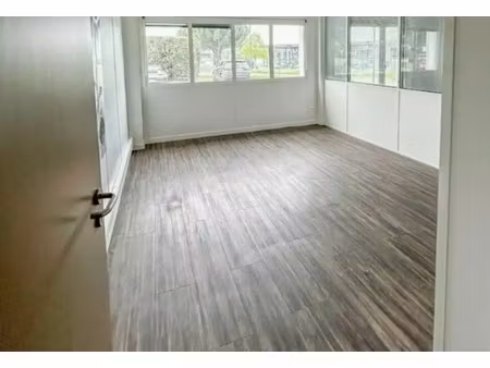 location bureaux 270 m²