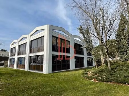 location bureaux 341 m²