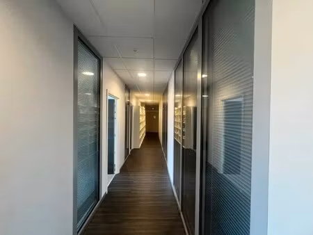 location bureaux 393 m²