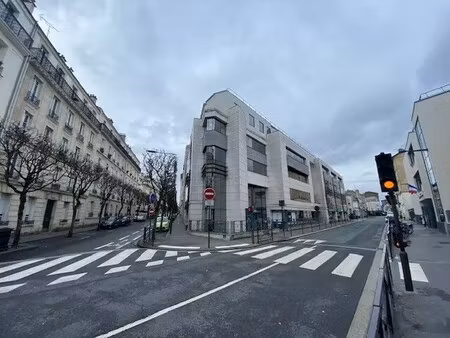 location bureaux 178 m² à 940 m²