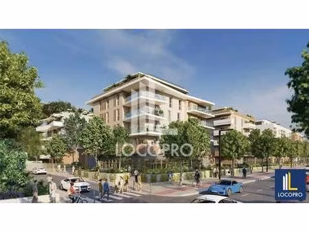 vente commerce 178 m² à 643 m²