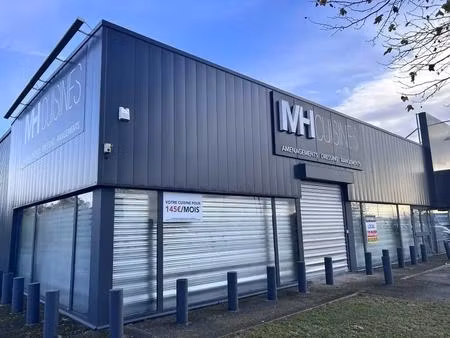 location commerce 396 m²