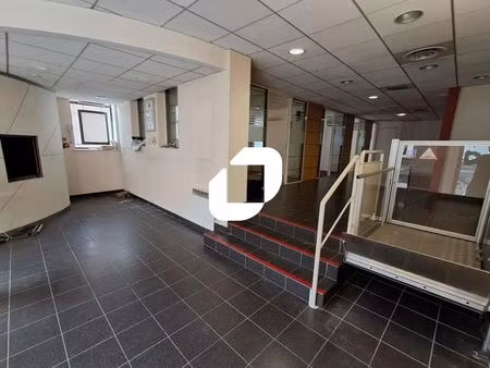 vente commerce 250 m²