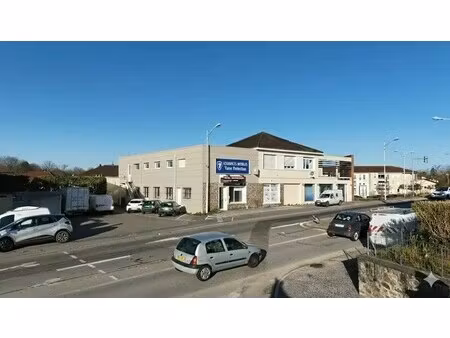 location commerce limoges 87000 340m²