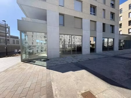 location commerce saint-herblain 44800 269m²