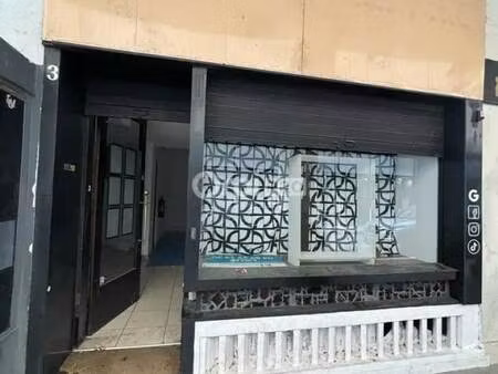 location commerce 34 m²