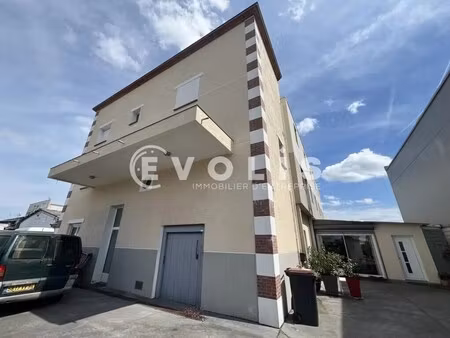 location bureaux 300 m² à 600 m²
