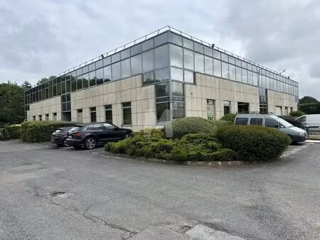 location bureaux 199 m² à 769 m²