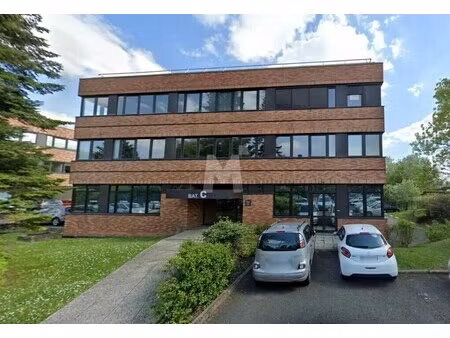 location bureaux 122 m² à 735 m²