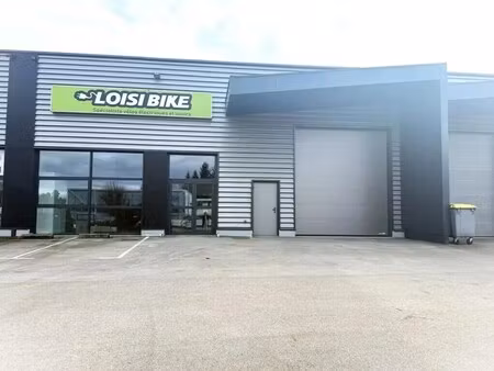 location commerce 520 m²