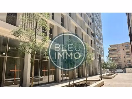 location commerce nice 06200 235m²