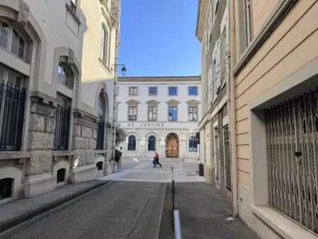 location commerce valence 26000 60m²
