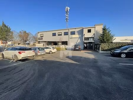 location bureaux 111 m²
