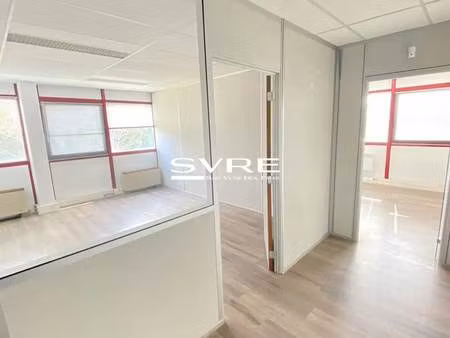 location bureaux 161 m²