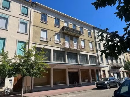 vente commerce 610 m²