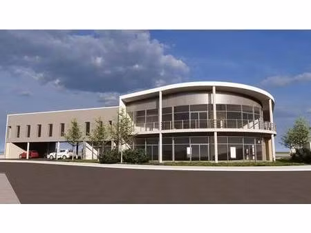 location commerce 109 m²