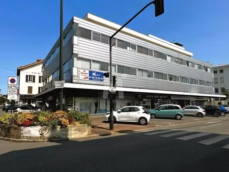 location bureaux 81 m² à 265 m²