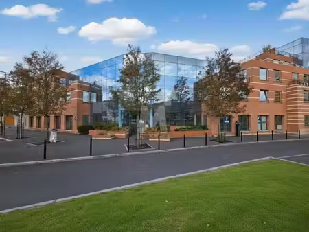 location bureaux évry-courcouronnes 91080 166m² à 507m²