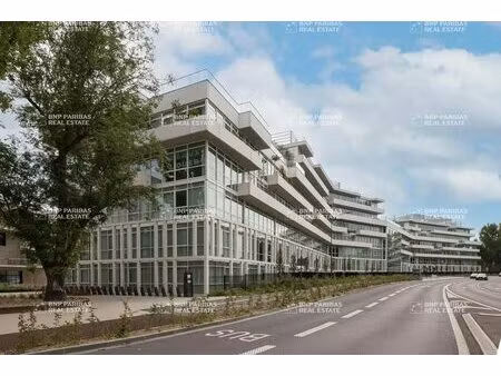 location bureaux 520 m² à 8 018 m²