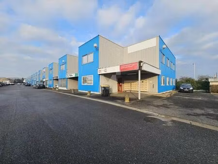 location bureaux 54 m² à 136 m²