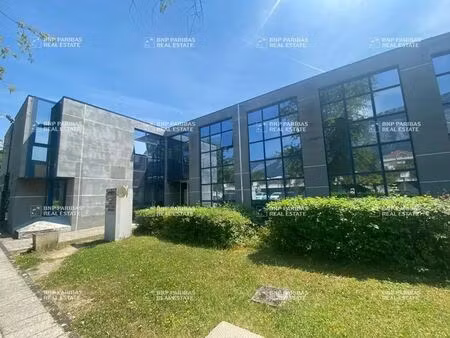 location bureaux 115 m² à 948 m²