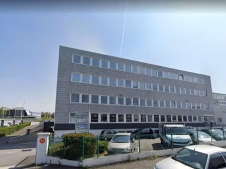 location bureaux 14 m² à 167 m²