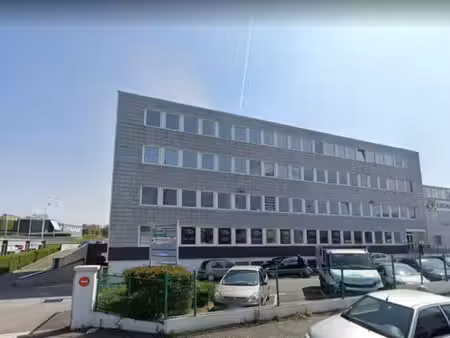 location bureaux 14m² à 167m²