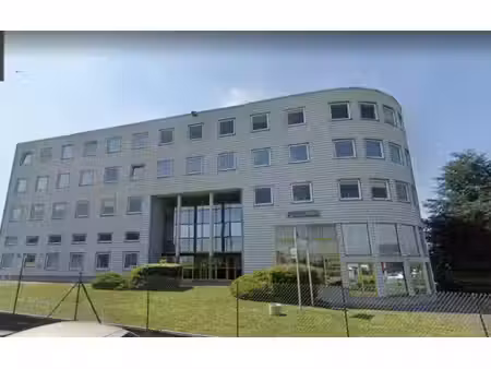location bureaux 92m² à 377m²