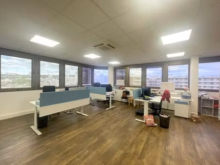 location bureaux 184 m²